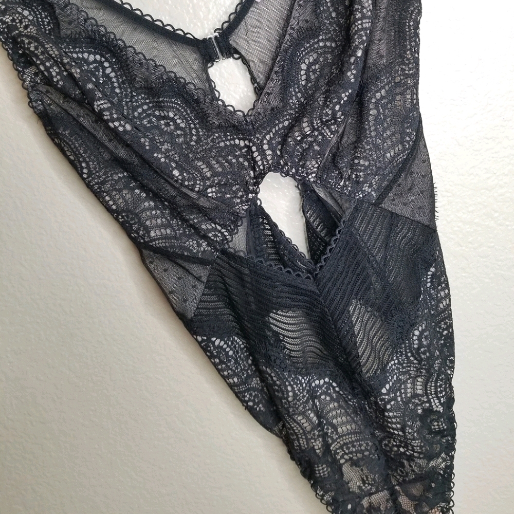 VS bodysuit